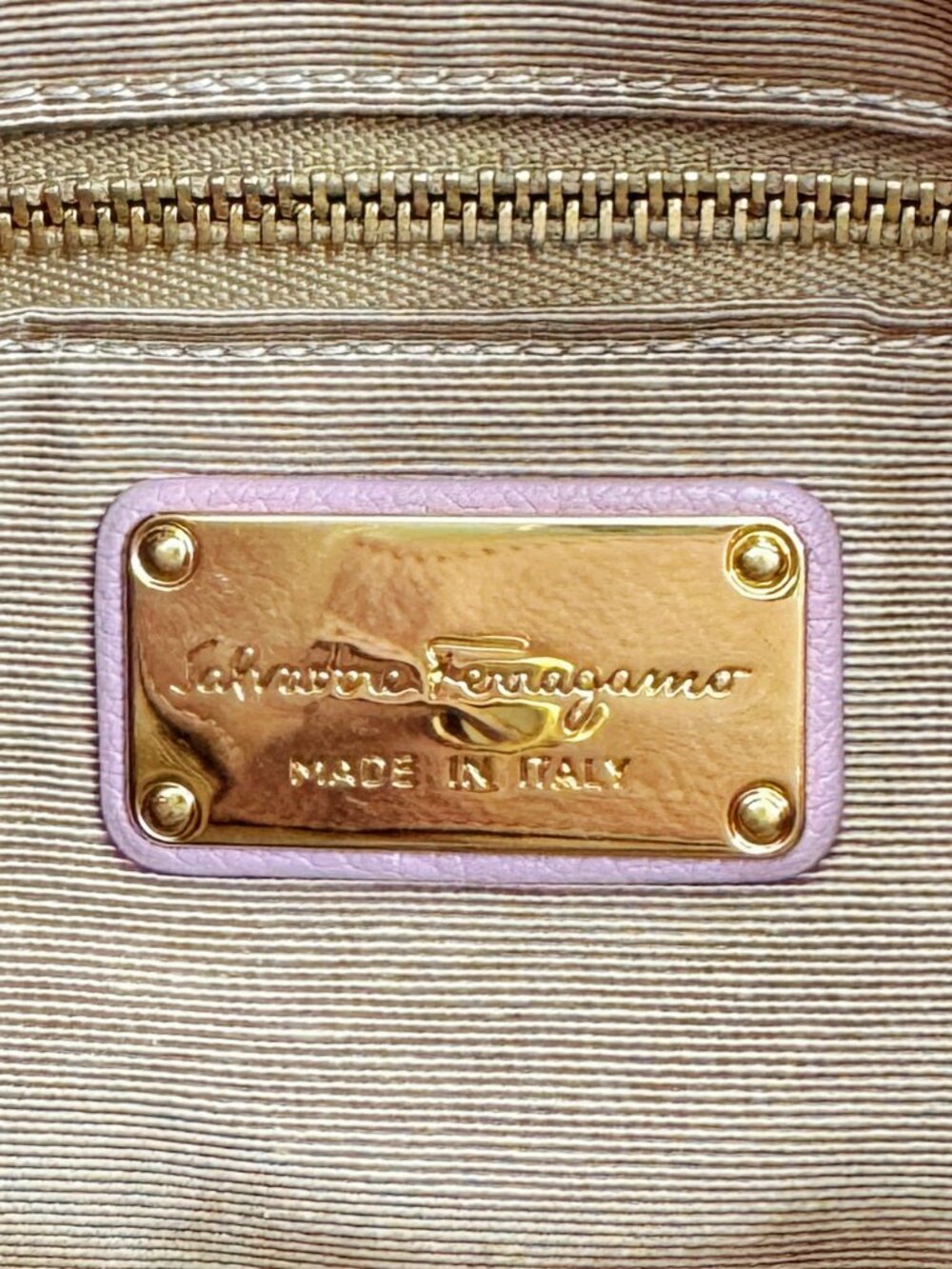 Salvatore Ferragamo Millie Pink Leather Bucket Bag 2-Way Shoulder Crossbody - Picture 13 of 14
